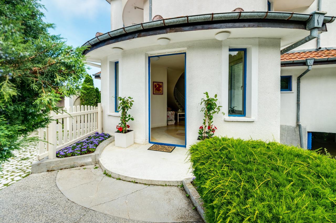 Villa White Dove Zlatni pjasătsi Eksteriør bilde